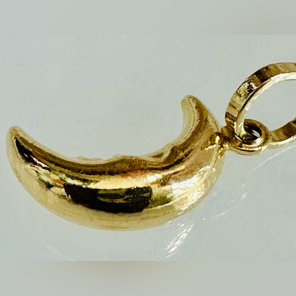 Halfmoon Pendant. 💛 Real 18(18k) Karat Solid Gold Jewelry - Picture 5 of 9